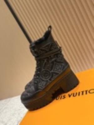 wholesale quality women louis vuitton shoes model no. 535